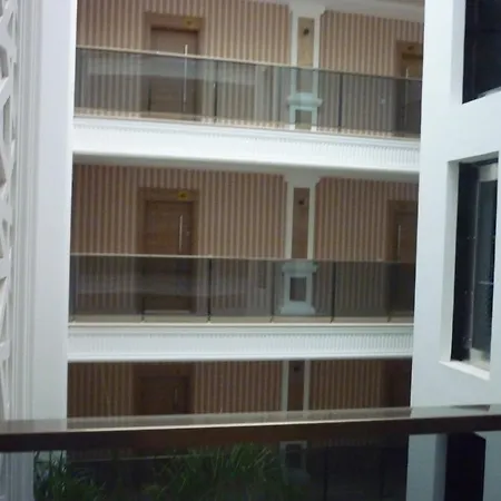 Aqua Homes Lägenhet
